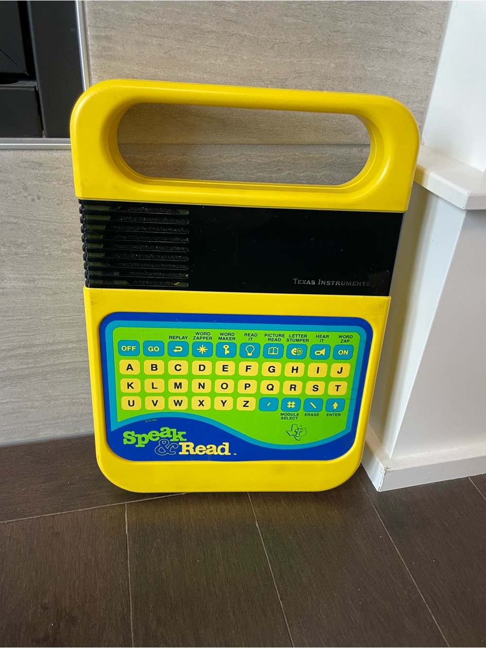 Speak & Read Texas Instruments 80s Vintage Educational Computer Collectible